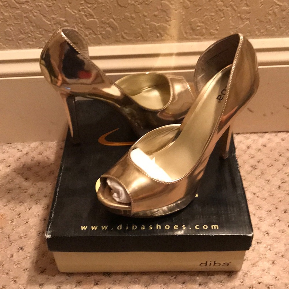 Diba gold peep toe pumps